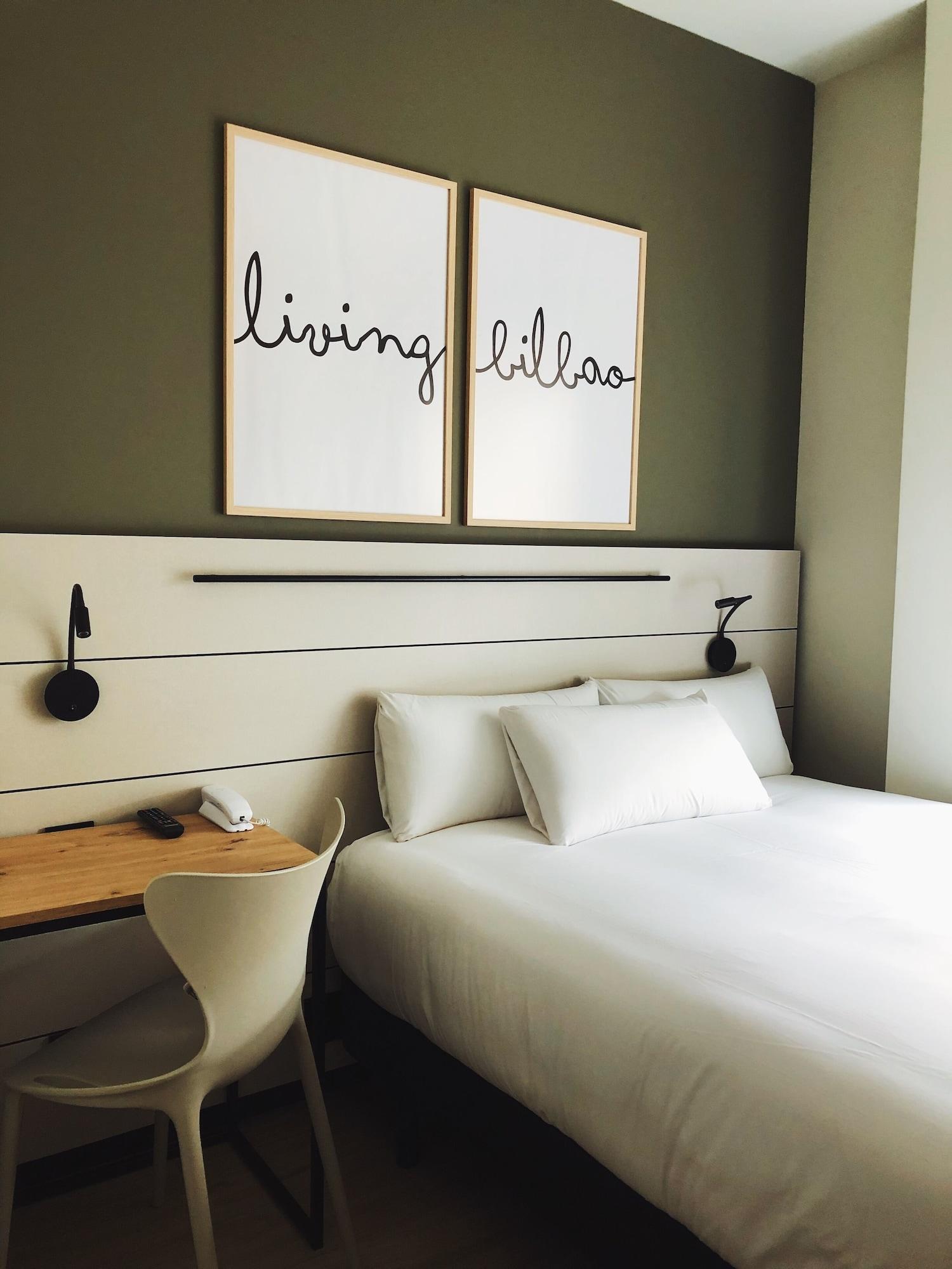 Hotel Bed4U Bilbao Kültér fotó