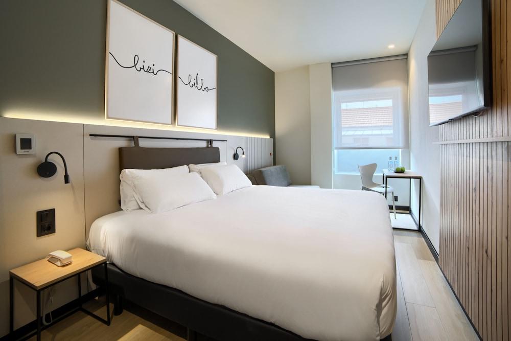 Hotel Bed4U Bilbao Kültér fotó