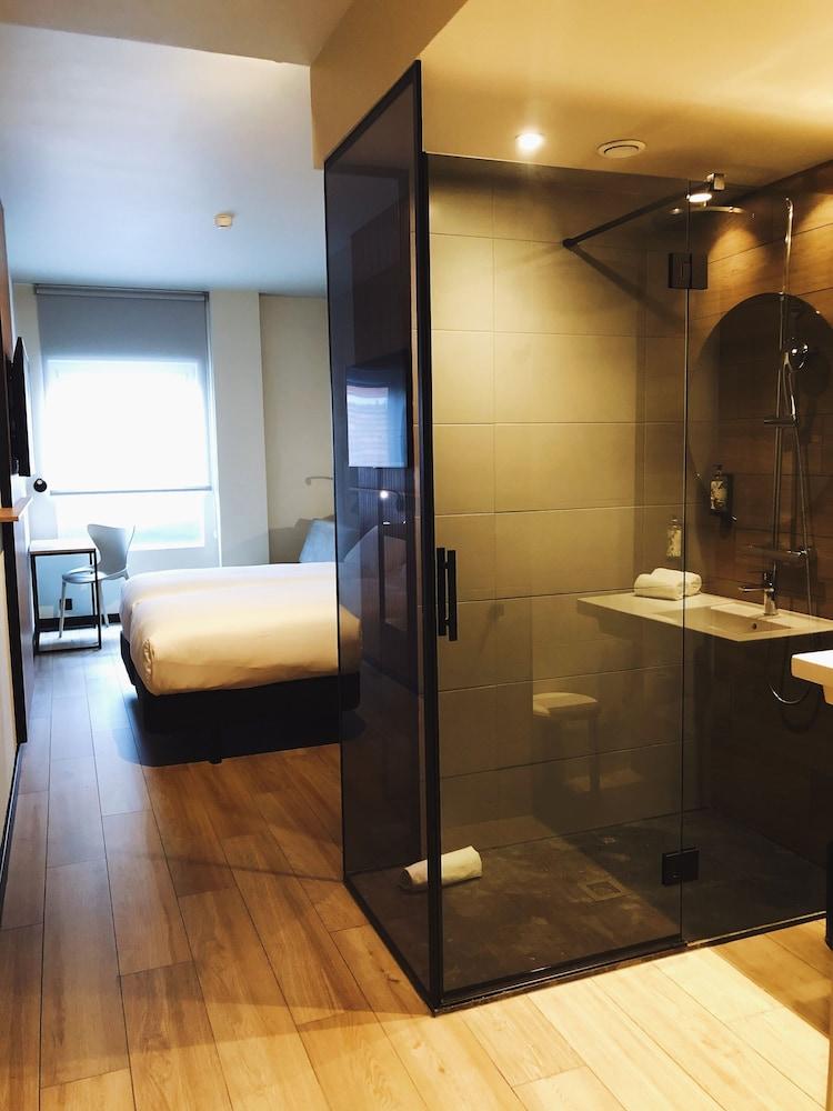 Hotel Bed4U Bilbao Kültér fotó